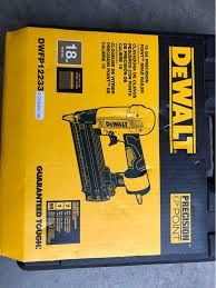 Dewalt Brad Nailer 18 Gau.