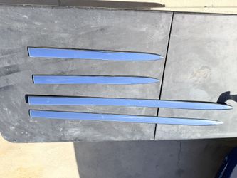 Part 4 GMC Sierra Molding 99-2007 