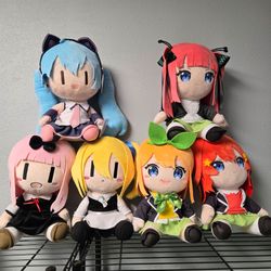 6 Large Anime Plush Bundle – Miku, Quintuplets & Kaguya-sama