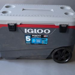 Igloo Cooler Roller 