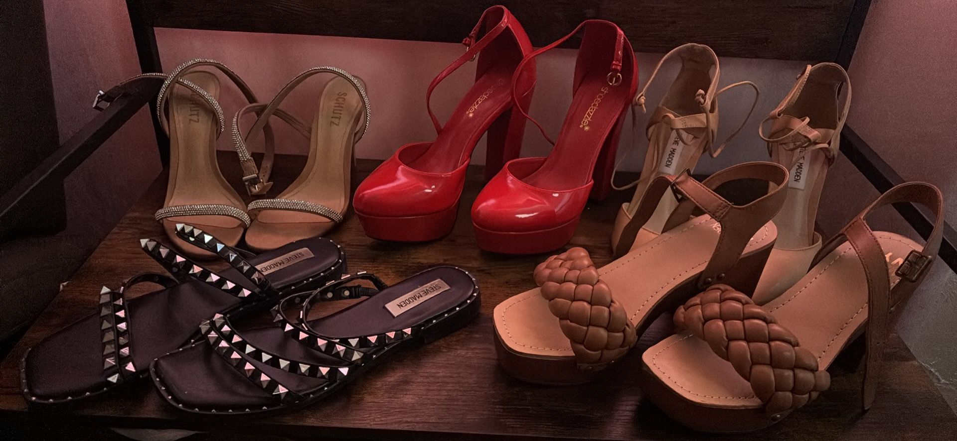 Heels Lot Size 7