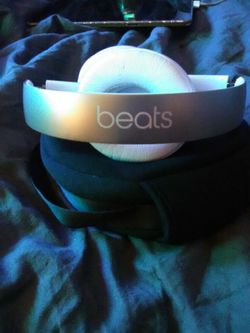 Beats by be dre rose gold & white