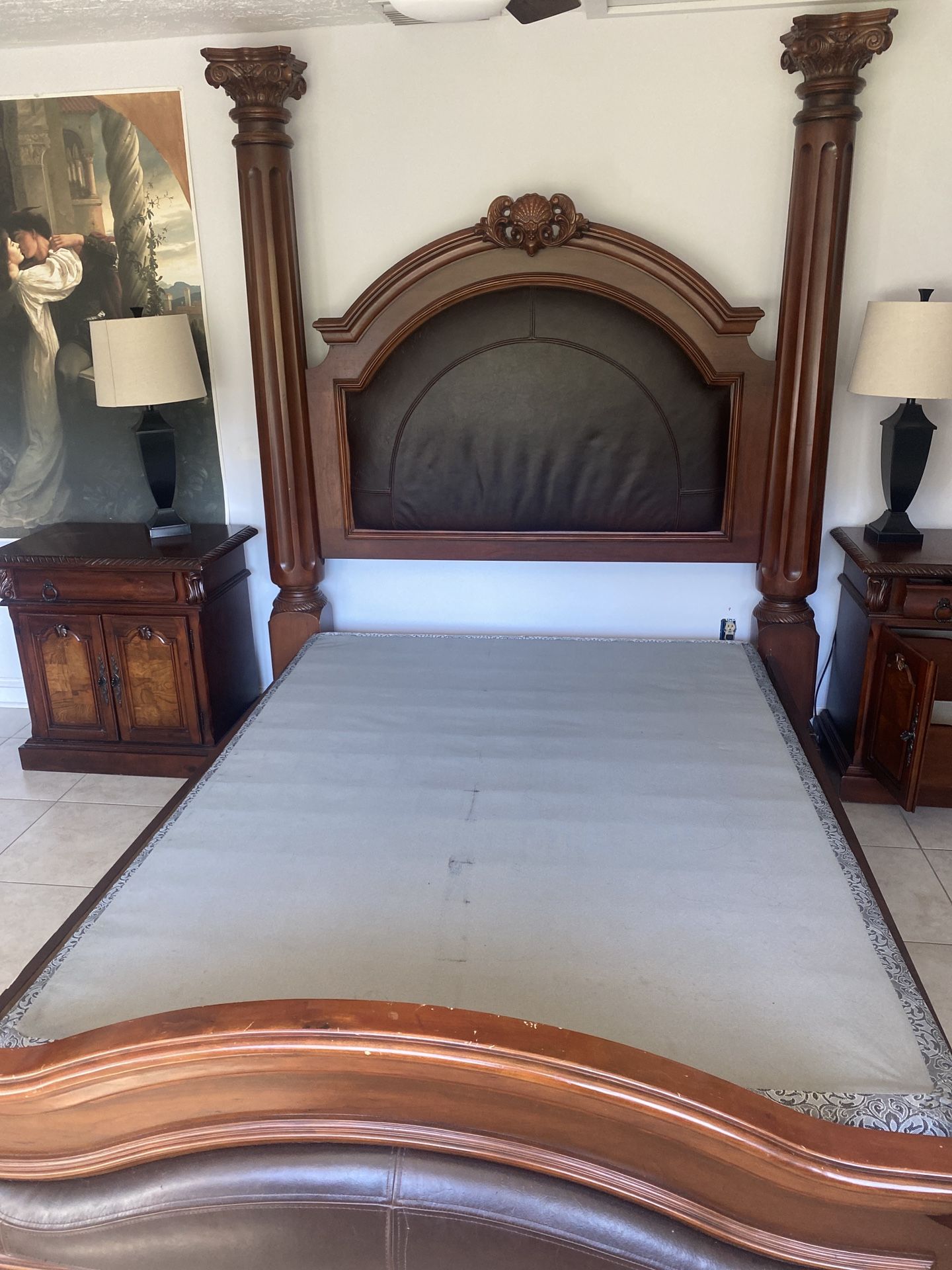 🪞 Classic & Sturdy Queen Bedroom Set – Must Go! $400