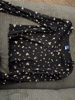 Girls shirt size 8