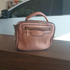 CUTE LITTLE MAKEUP BAG!!!