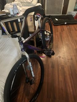 throne bike