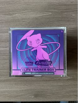Fusion Strike ETB