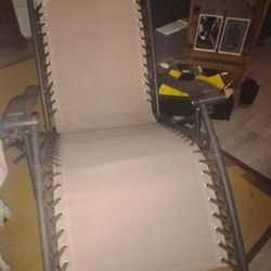 Zero Gravity Lounge Chair 