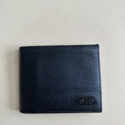 Men’s Ferragamo Wallet-Navy Pebble Calf