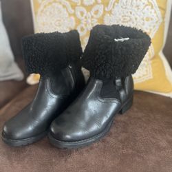 UGGs boots. make offer