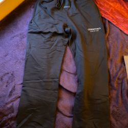 Essential jet black pants