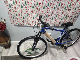 Huffy Bike Rack Greek 26 18 Speed Mont Sports New Ready To Ride good condition