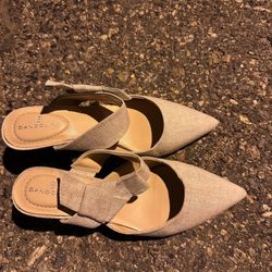 Low Heel Shoes Size 6.5