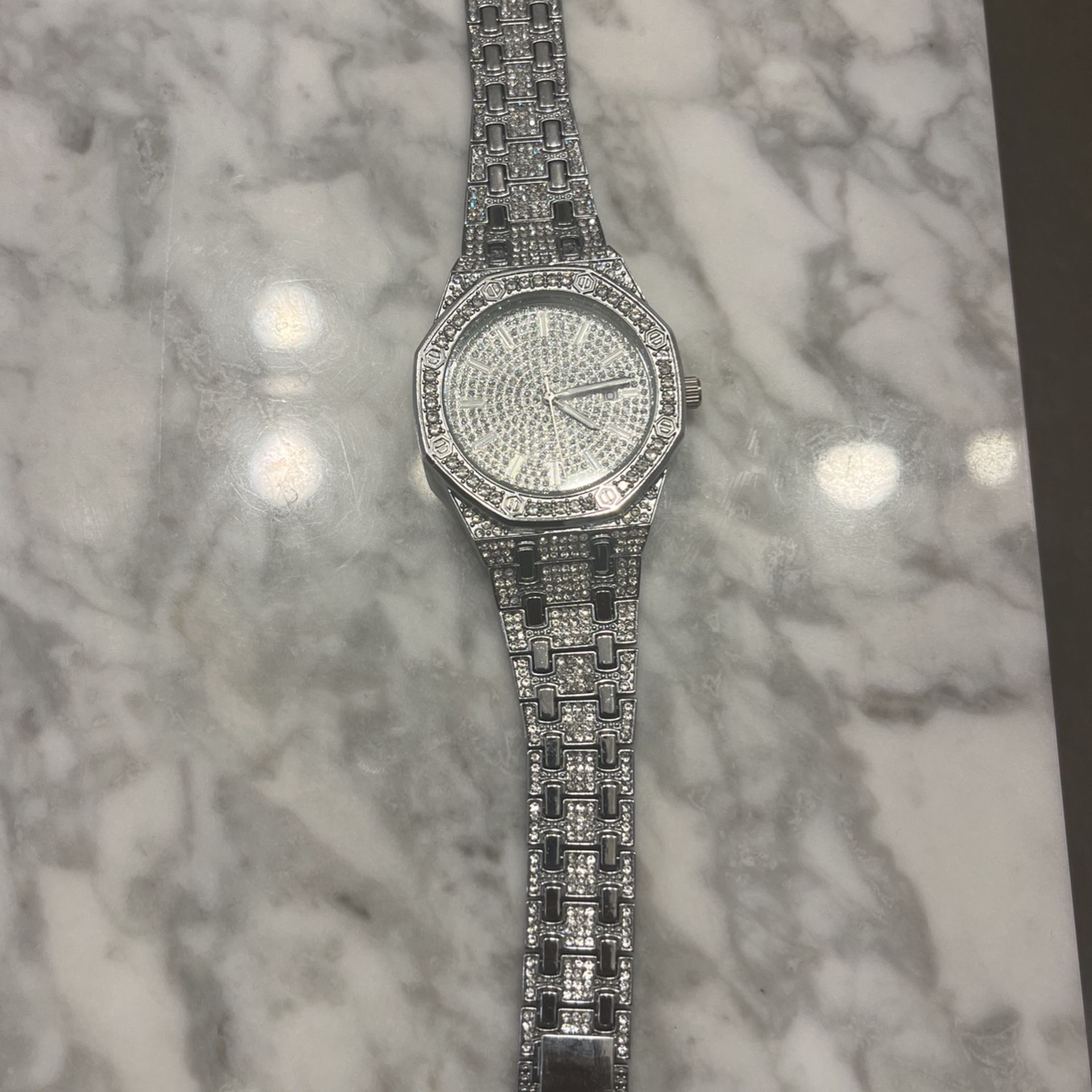 VVS moissanite bust down