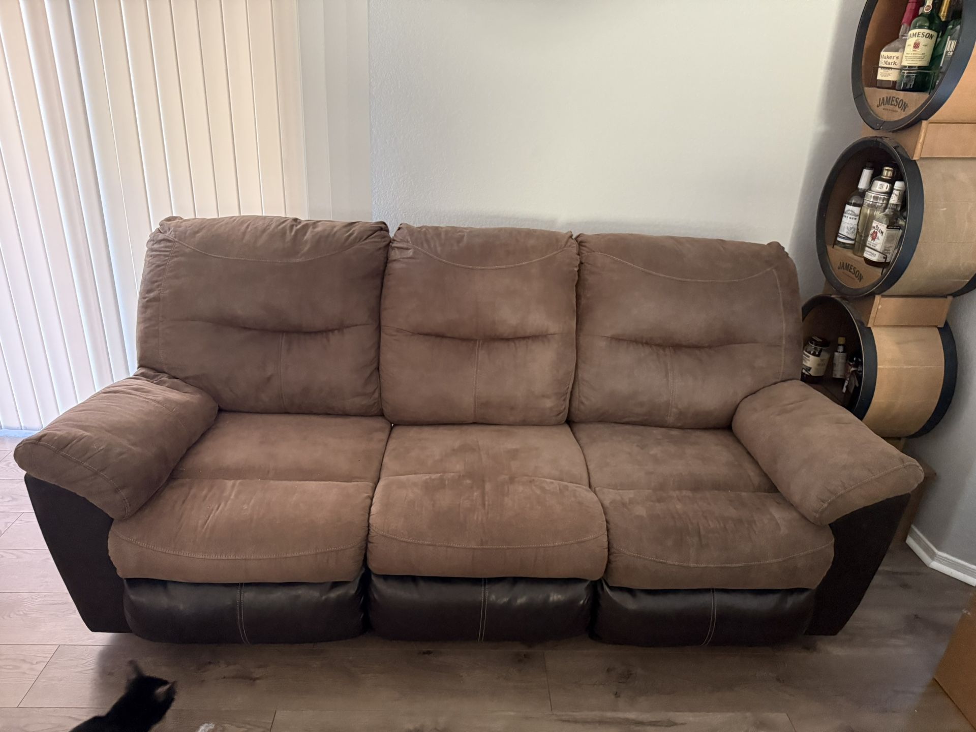 Recliner Couch 