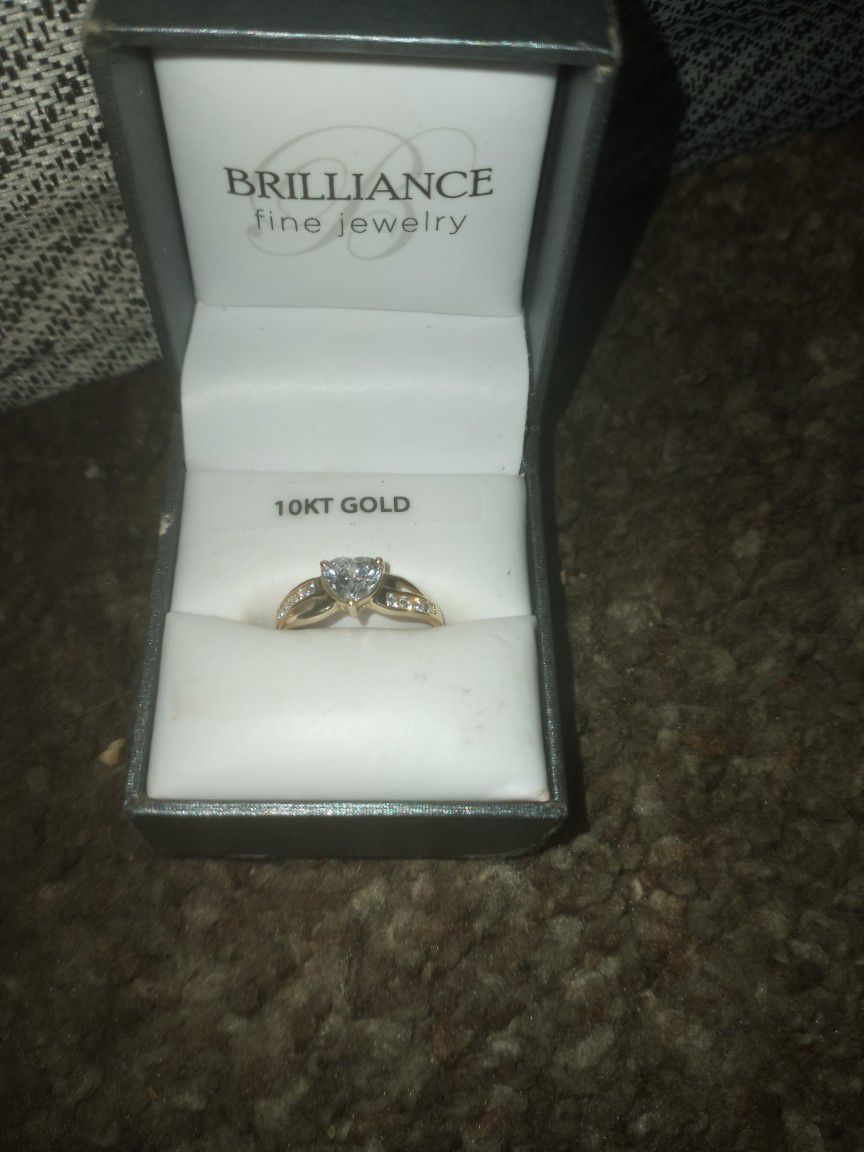 10kt Gold Heart Ring.              Best Offer  Or Price Is Negotiable