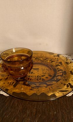 Service Set For Four Amber sandwich tea