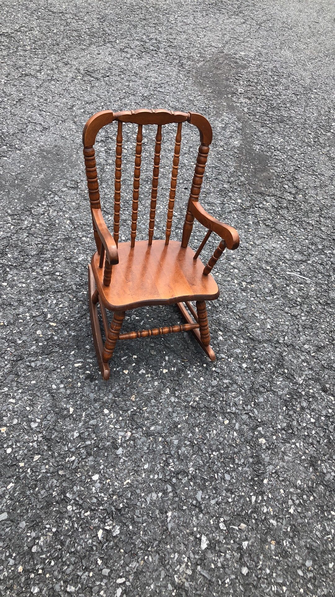 Kids rocking chair solid wood good condition