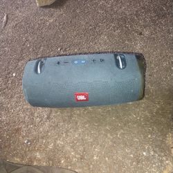 JBL EXTREME 2 $140.00 CASH USED BUTS WORKS KILLAH