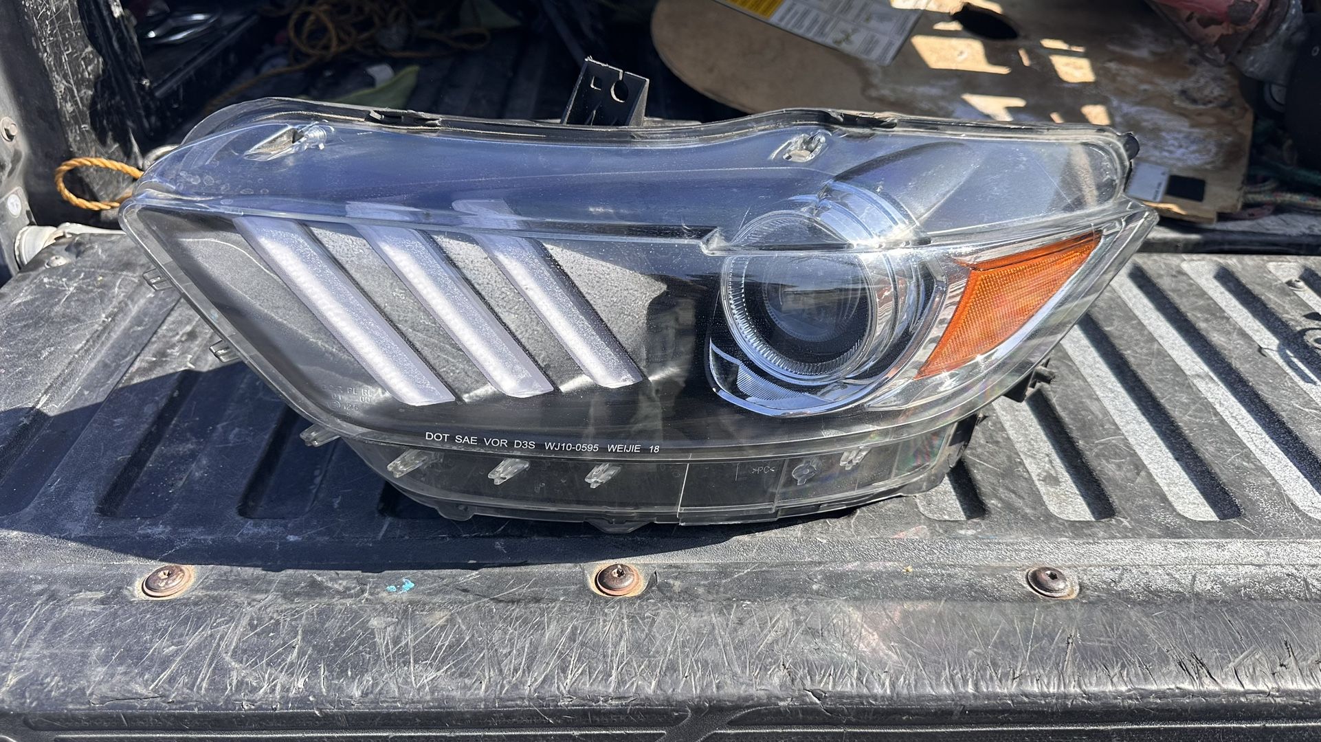 2015-2017 FORD MUSTANG LEFT HEADLIGHT 👉👉ASK FOR PRICE