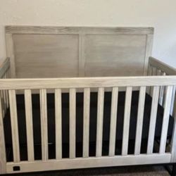 4-1 Convertible Crib