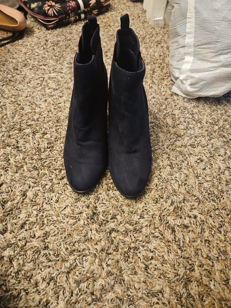 Boots Size 7