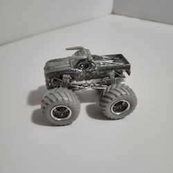 2017 HOT WHEELS MONSTER JAM Truck EL TORO LOCO SILVER COLLECTION 