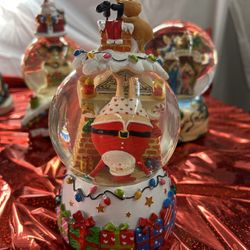 Christmas Snowglobe 