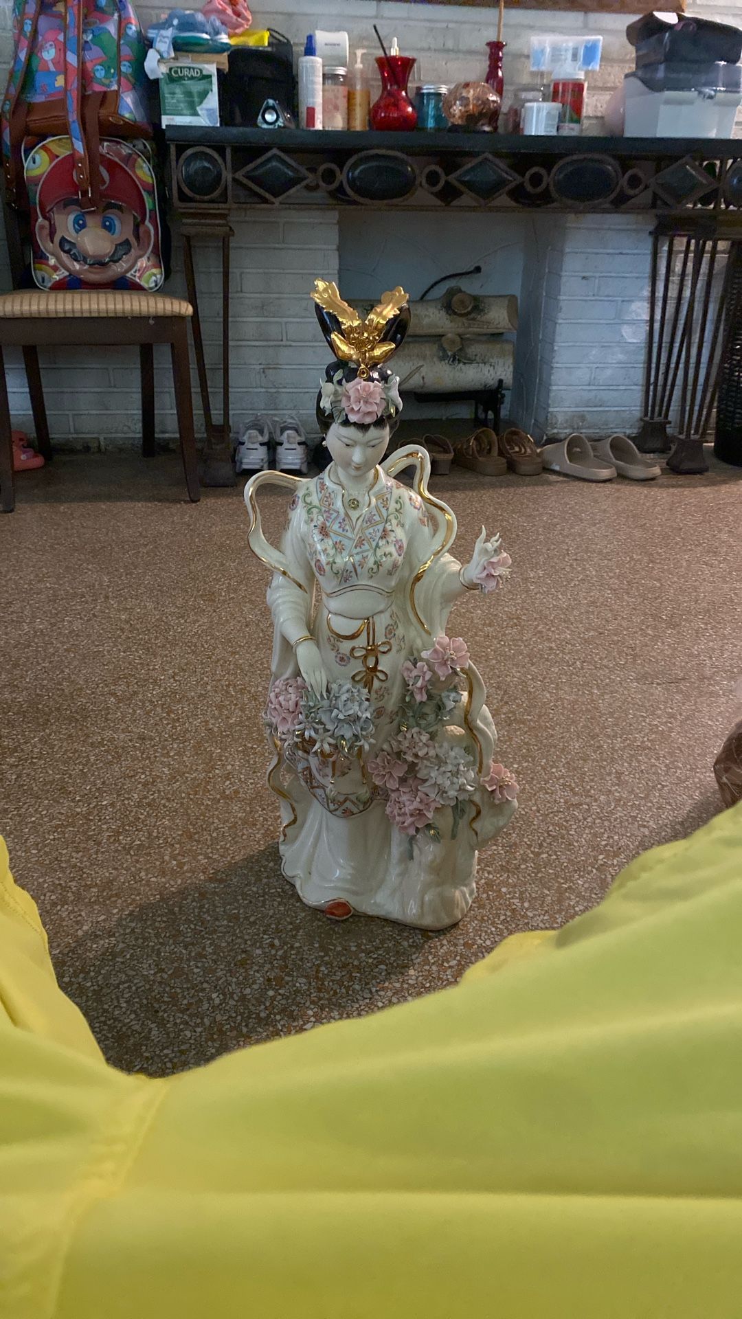 Porcelain Geisha Statues x2