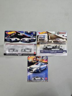 Hot Wheels > Nissan Skyline R32, R33, R34 Boulevard, Team Transport, 2 pack