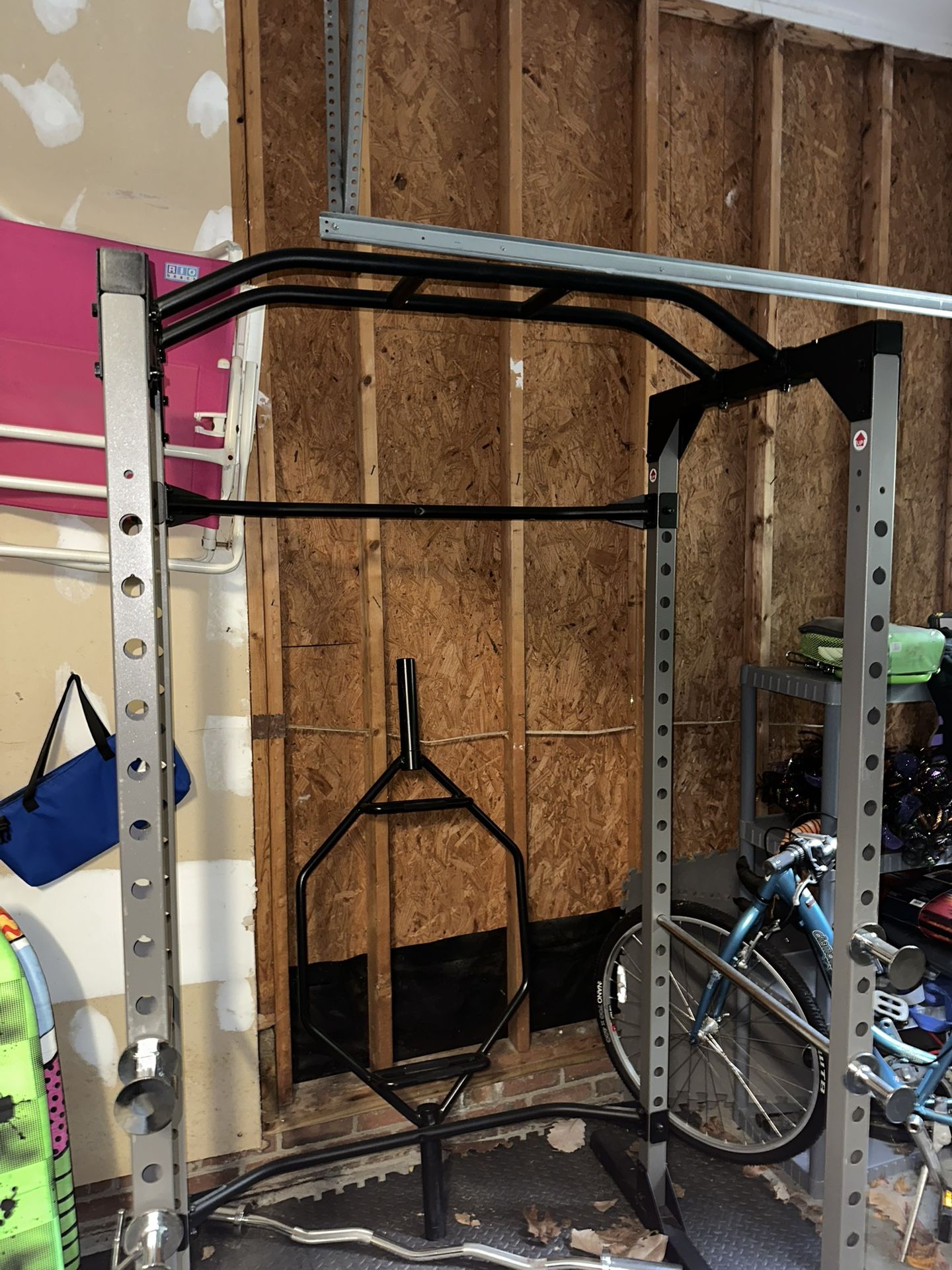 Squat Cage
