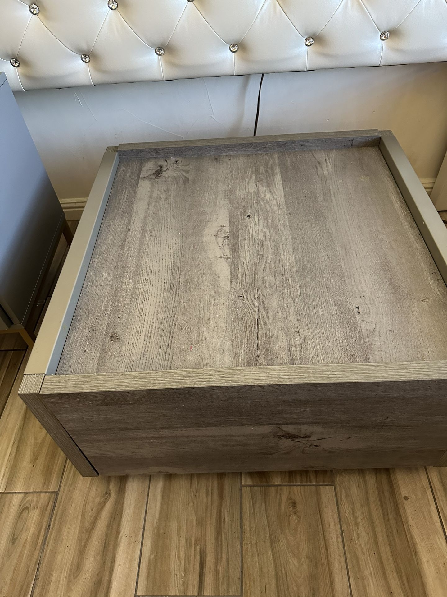 Coffee Table 36x36 Inch With Storage.