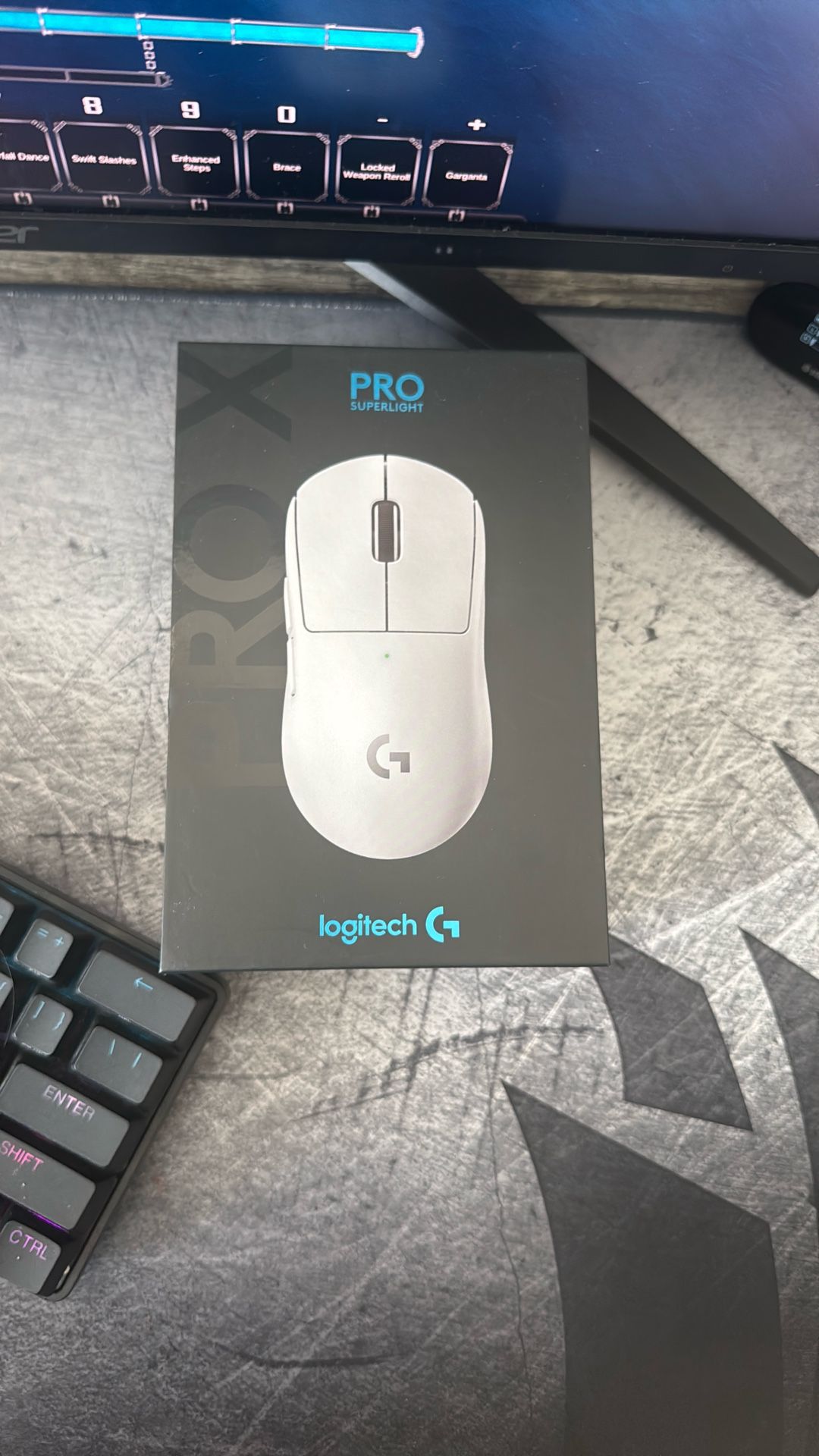 Logitech Super Light One