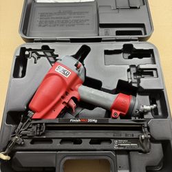 Senco 15 Gauge Angle Nail Gun New