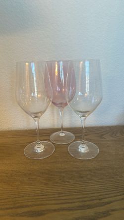 Set of 3 Large Wine Glassed.