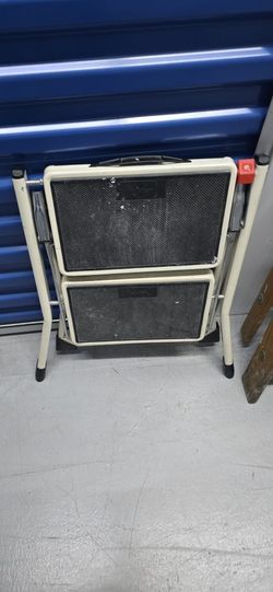 2 Step Ladder
