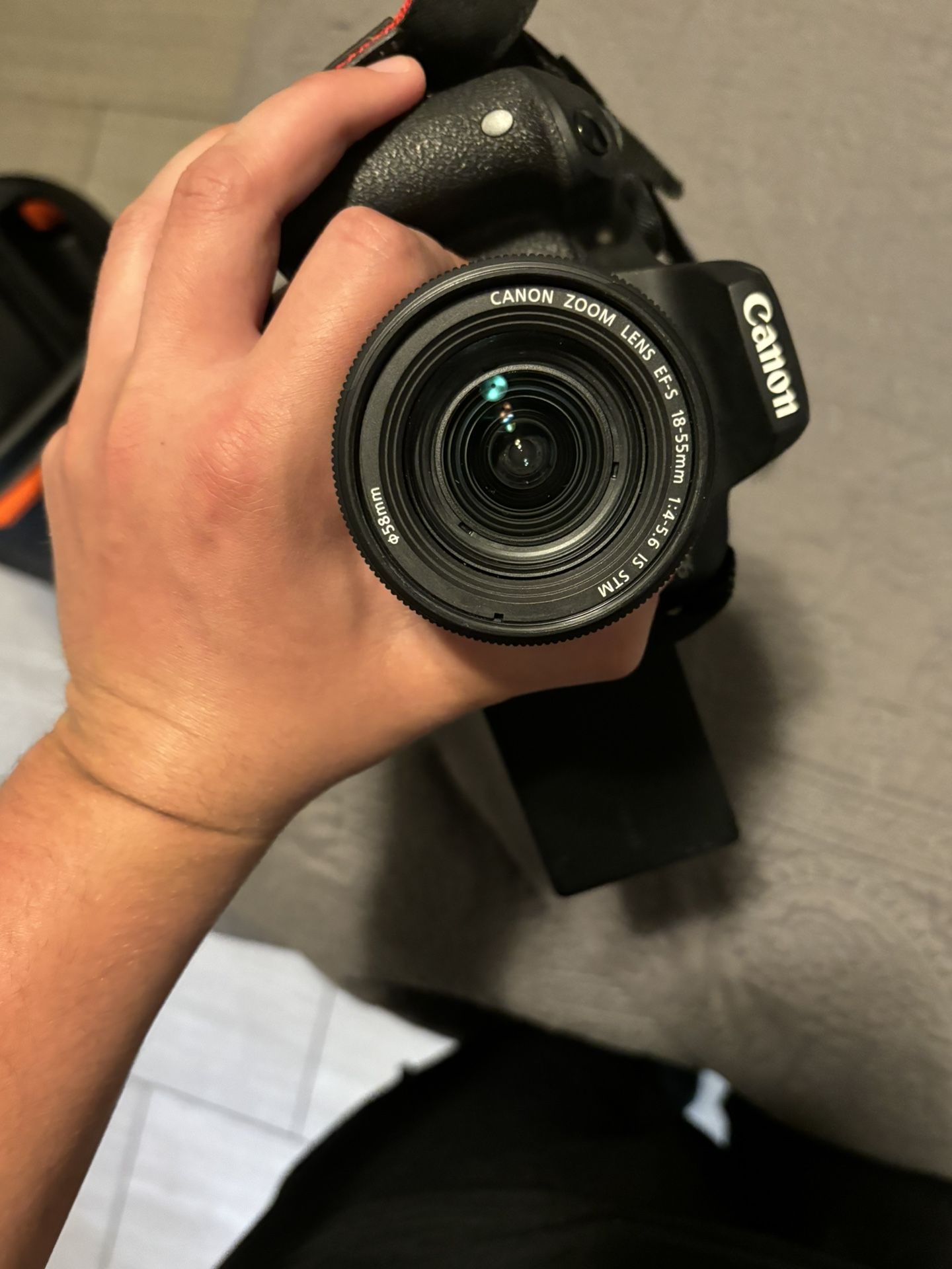 Cannon EOS Rebel T7i