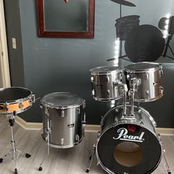 Used Pearl Drum Set
