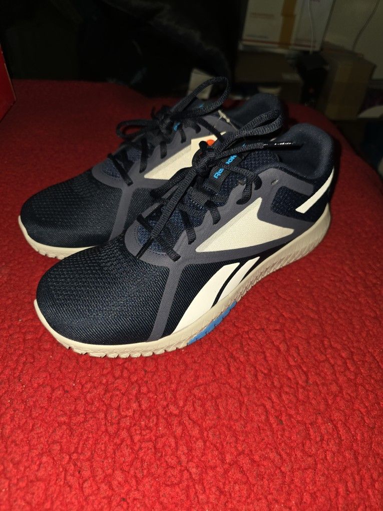 Mens Wide Reebok Shoes