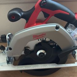 Milwaukee Circular Saw