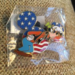 Disney Patriotic Goofy Pin - Cast Member NIP LE