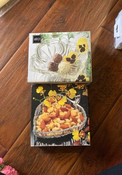 Glass Server container (2) each $5