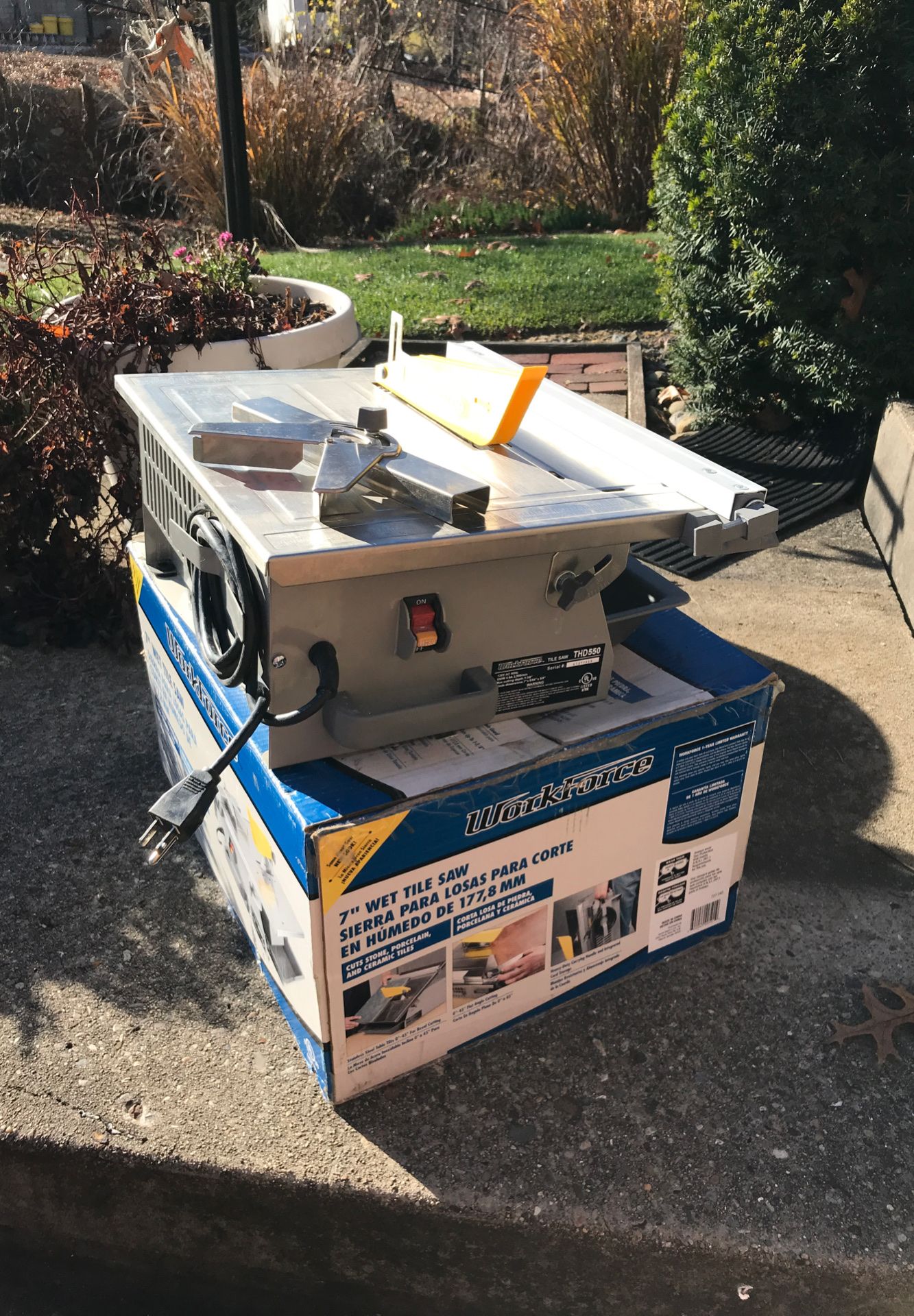 Workforce 7” Wet Tile Saw