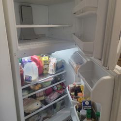 Like New Refrigerator For Sale 200$
