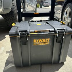 DeWALT Tough Systems 2.0 Roller Box - Used A Few Times