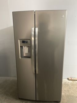 GE Stainless Refrigerator ‼️60 Day Warranty‼️