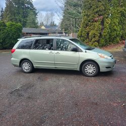 2006 Toyota Sienna Trade Or $ Has To Be Good