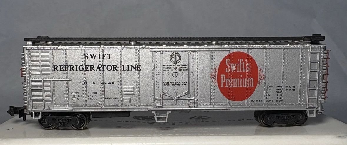 Bachmann N Scale Swift Premium Refrigerator Line SRLX 4244 Freight Car Train