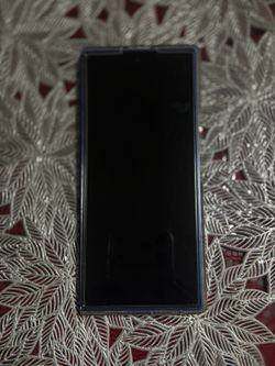 Z fold 7 blue 256gb unlocked only used for 1 week