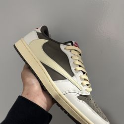 Travis Scotts Mocha Reverse